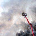 Dinas Damkar Natuna Latihan Simulasi di Kantor Camat